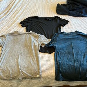 T-Shirt bundle. 2 Vuori and 1 Lululemon shirt. All perfect condition.